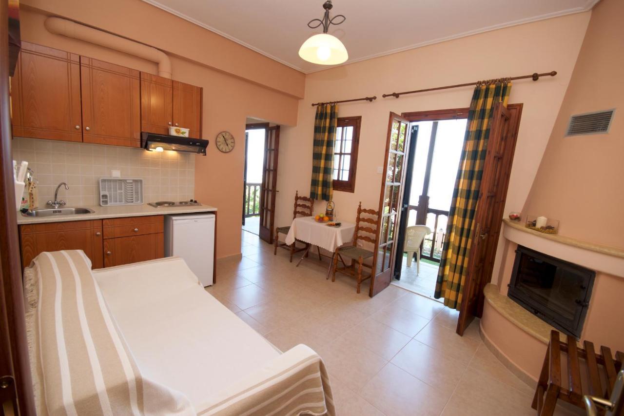 Alkmini Hotel Agios Dimitrios  Luaran gambar